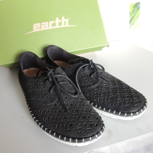 earth pax shoes